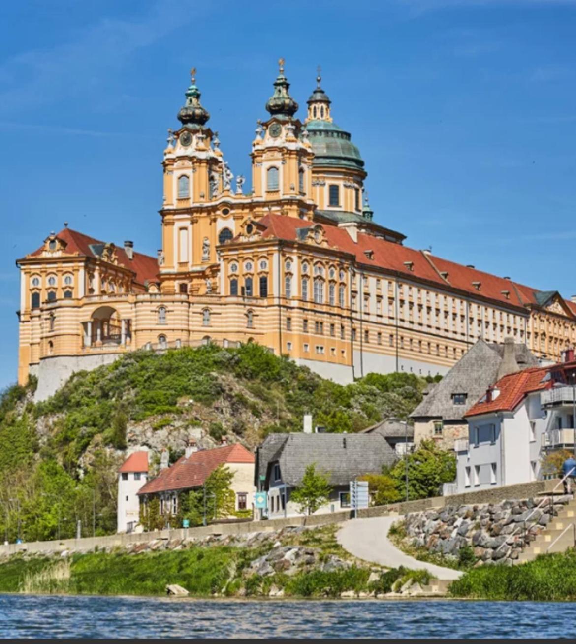Pension L'Etage Melk Exterior photo